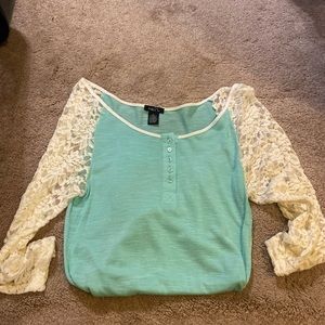 3 quester lace shirt